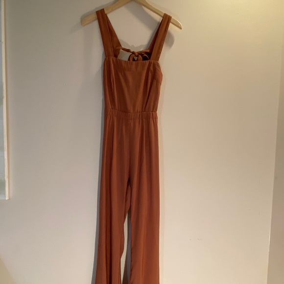 Peach jumpsuit - Picture 3 of 4